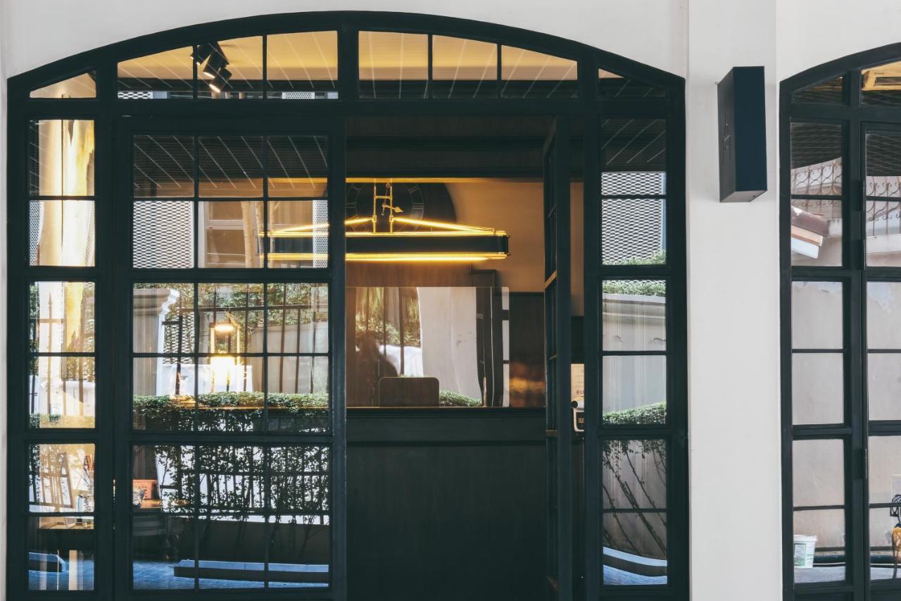 Thea Private Suites By Th District Bangkok Exteriör bild